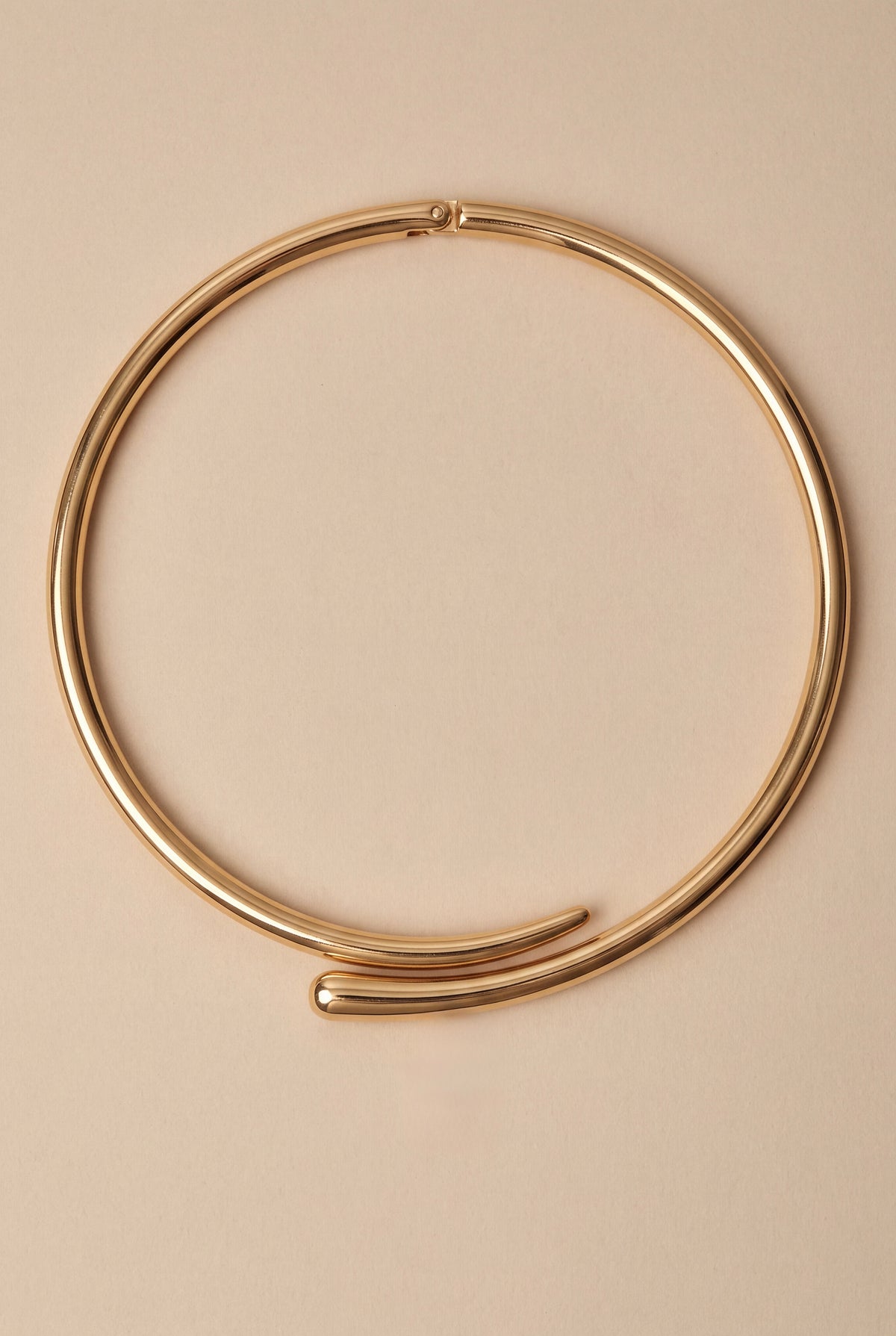 The Tapered Overlap Choker