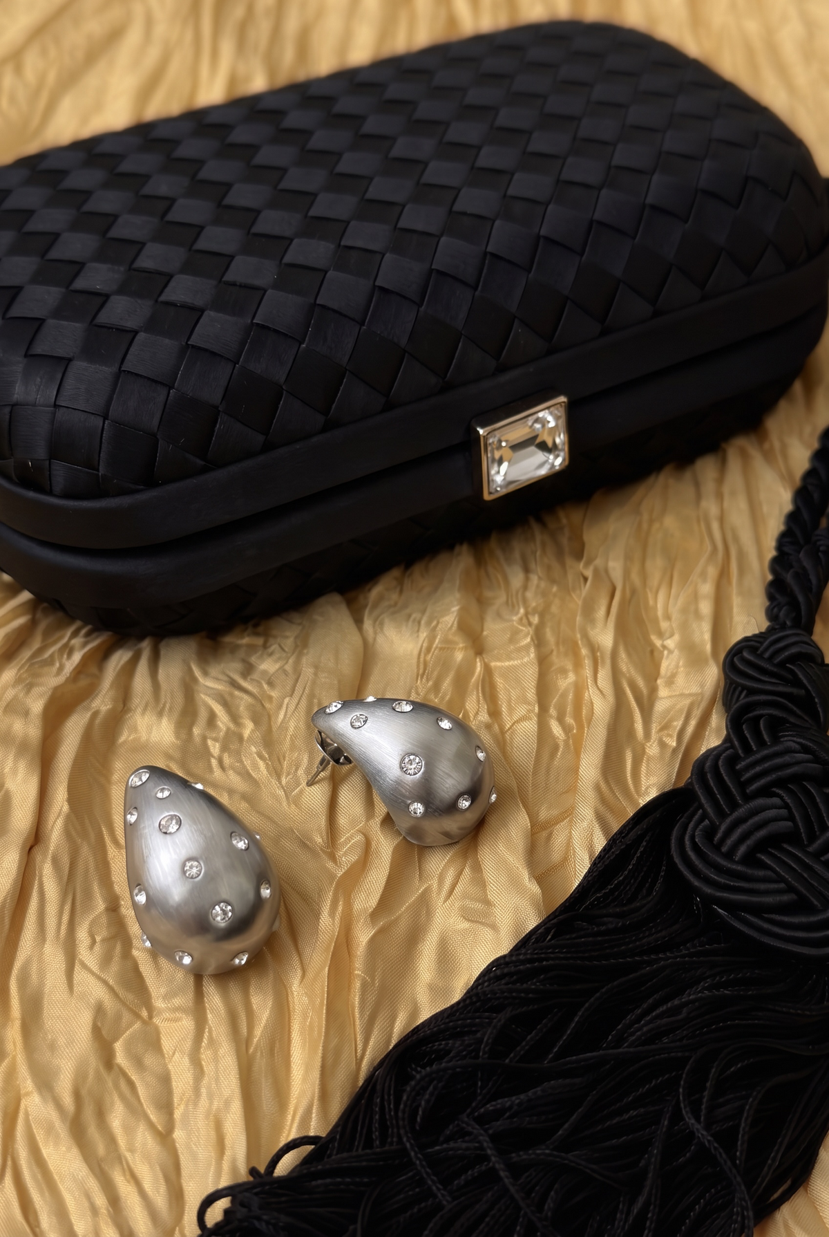 Zircon & Pearl Matte Sculptural Drops