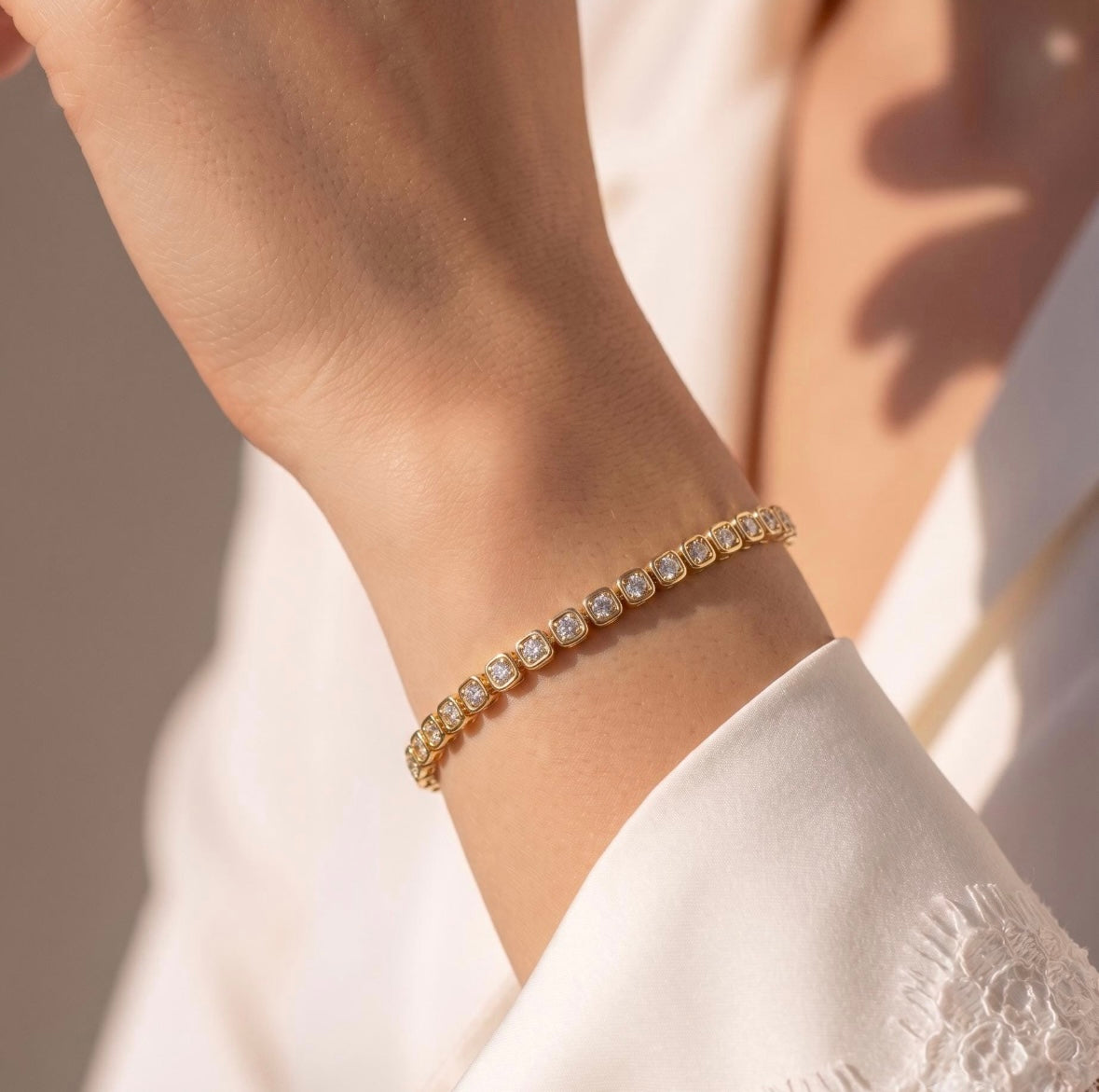 The Square-Cut Linear Bracelet