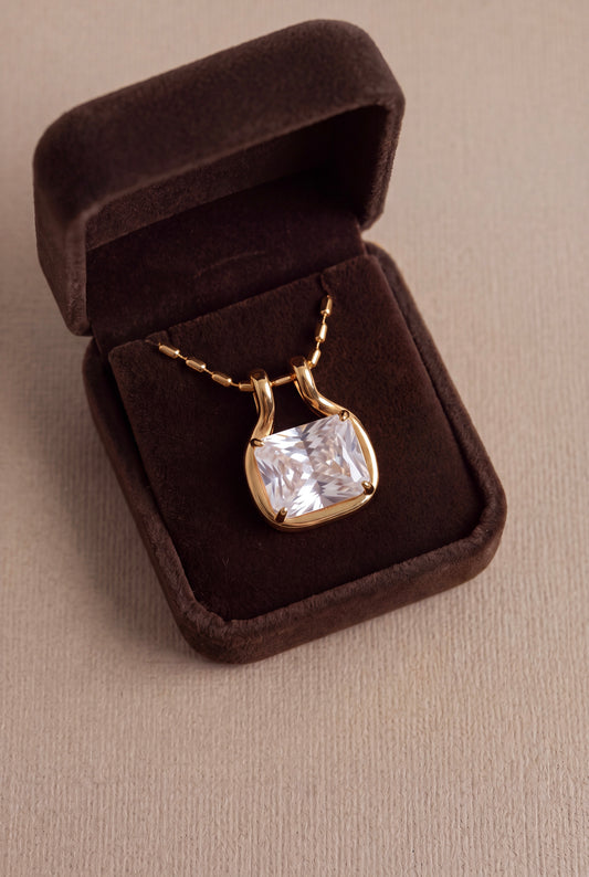 The Frame Necklace