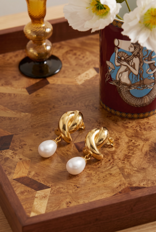 The Calla Earrings