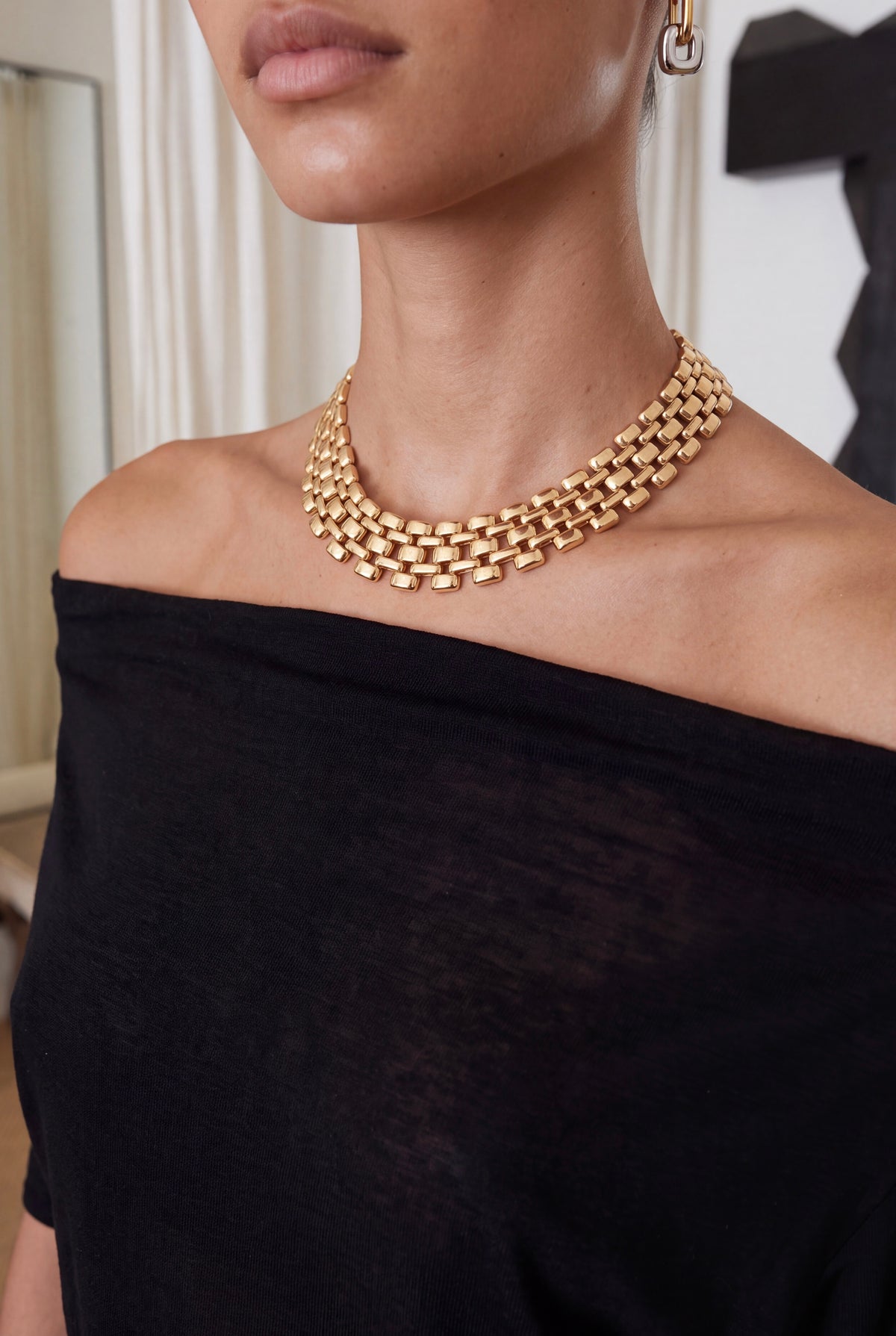 The Interlock Collar