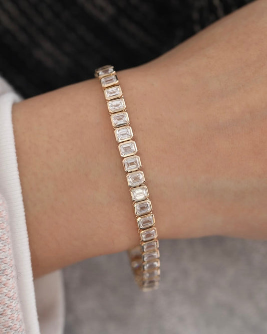 The Emerald-Cut Linear Bracelet